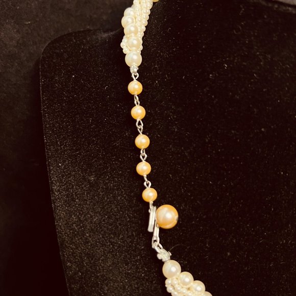 Vintage Twisted 6 Strand Faux Pearl Necklace And Clip On Earrings Set (3833) - Picture 5 of 10